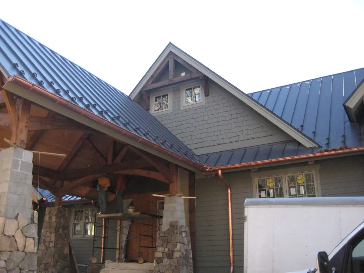 Craftsman Roofing team delivering quality roofing work in Creek Point